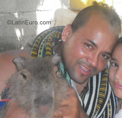 Date this hot Colombia man Manuel from Medellin CO22979