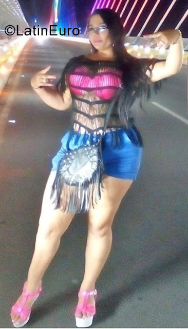 Date this attractive Colombia girl Natalia from Villavicencio CO22981