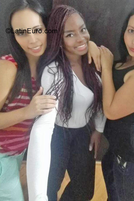 Date this beautiful Colombia girl Benita from Bogota CO23004