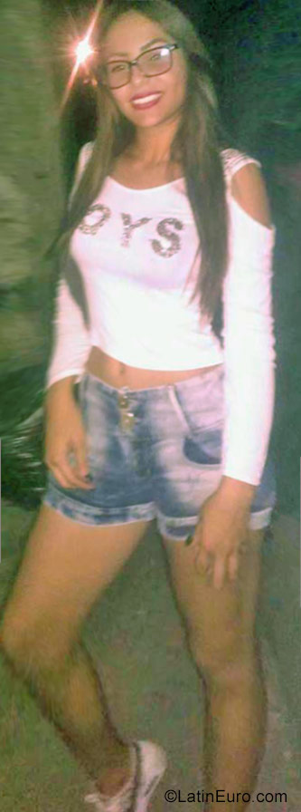 Date this voluptuous Venezuela girl Yulied from La Victoria VE1228