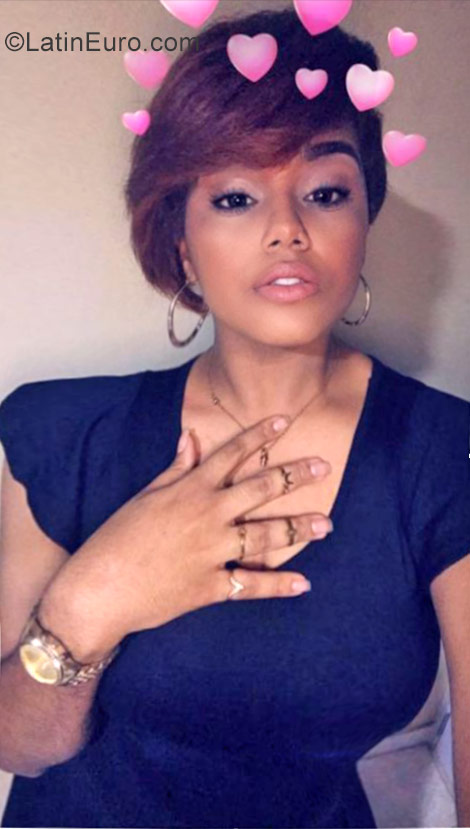 Date this sultry Dominican Republic girl Solanyi from San Francisco De Macoris DO31044