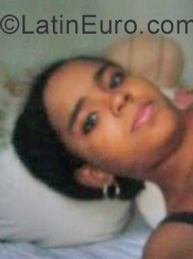 Date this stunning Colombia girl Vanessa from Cali CO23453