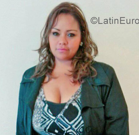 Date this stunning Colombia girl Ely from Bogota CO23124