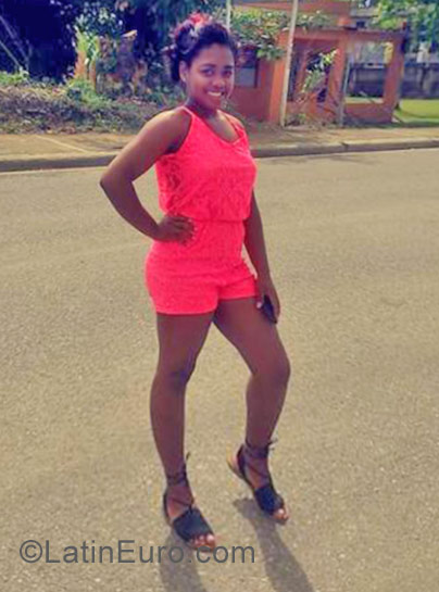 Date this athletic Dominican Republic girl Claribel from Santo Domingo DO31211