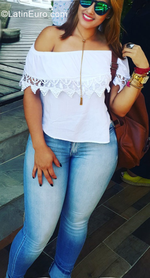 Date this good-looking Dominican Republic girl Jenni from Santiago DO31213