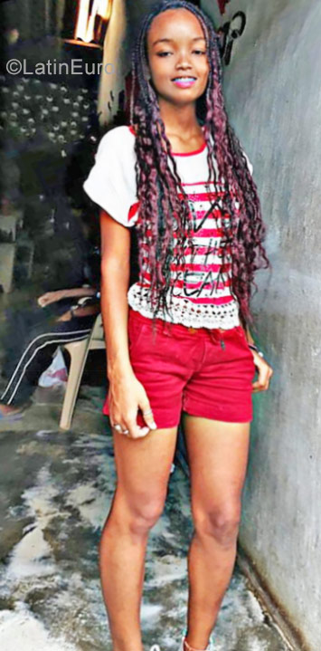 Date this stunning Colombia girl Luisa from Medellin CO23212