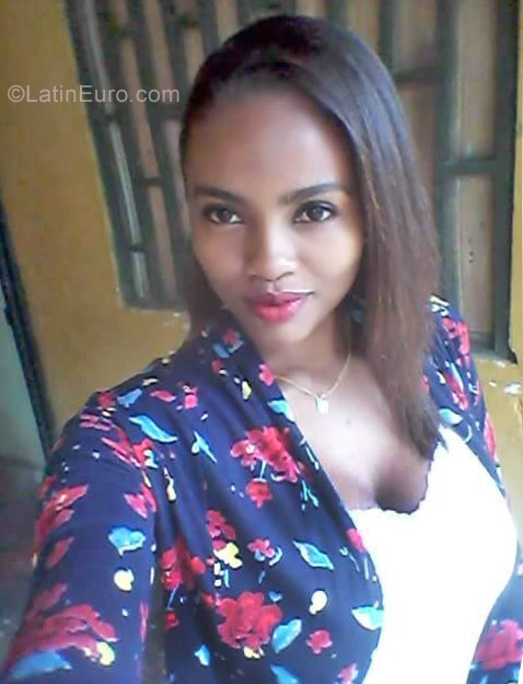 Date this nice looking Colombia girl Kathyn from Quibdo CO23221