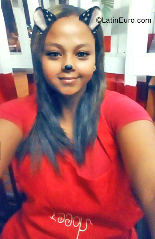 Date this beautiful Colombia girl Lincy from Cali CO23238