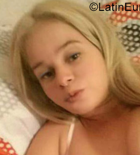 Date this nice looking Colombia girl Katalina from Medellin CO23452