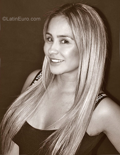 Date this sultry Colombia girl Carla from Medellin CO23291