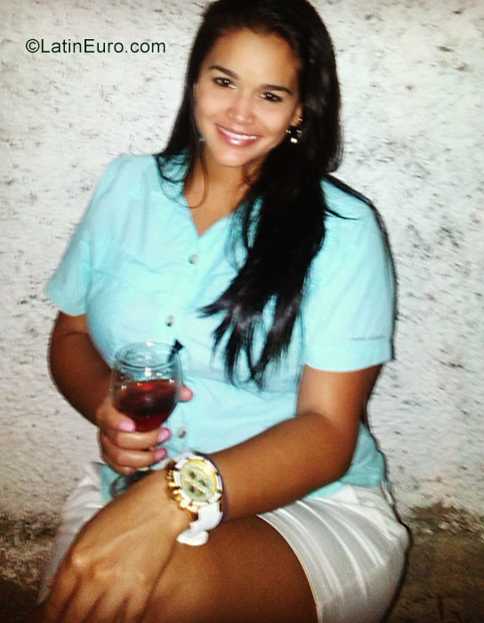 Date this passionate Venezuela girl Eli from Valencia VE1326