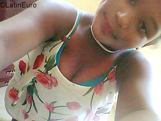 Date this hard body Dominican Republic girl Scarlett from Santo Domingo DO31536