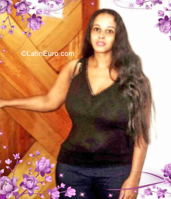 Date this pretty Brazil girl Marcia from Sao Paulo BR10450