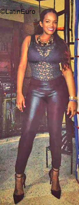 Date this funny Dominican Republic girl Claribel from Santo Domingo DO31675