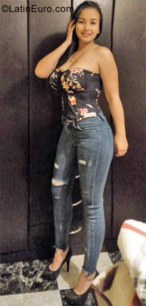 Date this exotic Colombia girl Angel from Bogota CO23483