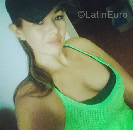 Date this fun Colombia girl Paola from Santa Marta CO23573
