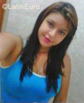 Date this hot Venezuela girl Albany from Porlamar VE1476