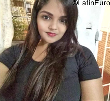 Date this pretty Colombia girl Yuri from Barranquilla CO23653