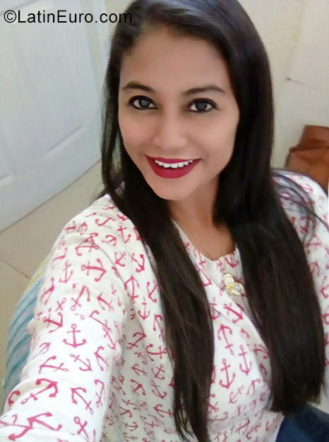 Date this tall Nicaragua girl Lucy from Managua NI206