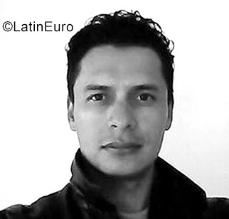 Date this lovely Colombia man Shinue from Bogota CO23669