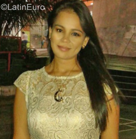 Date this charming Colombia girl Angela from Bogota CO23693