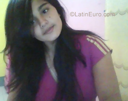 Date this fun Peru girl Aysha from Moyobamba PE1250