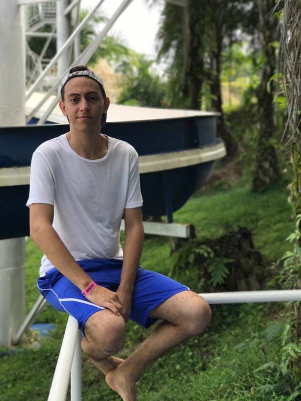 Date this gorgeous Colombia man Kevin from Medellin CO23724