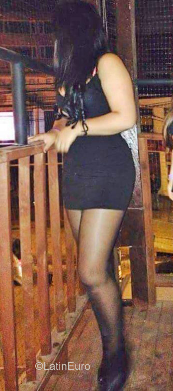Date this good-looking Colombia girl Paula from Bogota CO23727