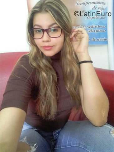 Date this lovely Colombia girl Milena from Barranquilla CO23739