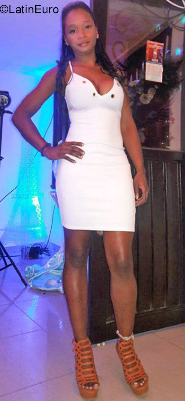 Date this cute Colombia girl Fernanda` from Dosquebradas CO23747