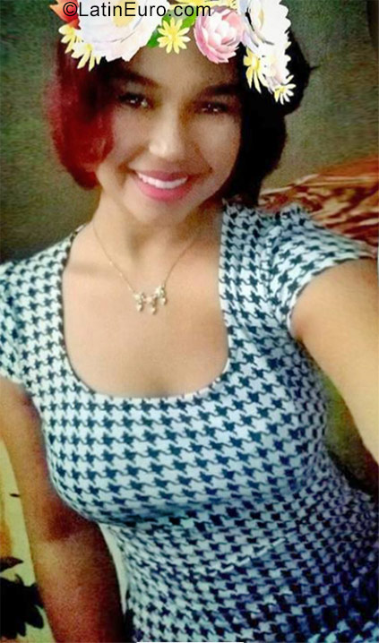 Date this passionate Dominican Republic girl Andreina from Santo Domingo DO32161