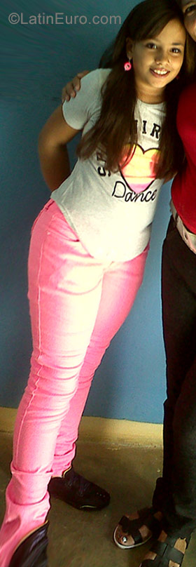 Date this cute Venezuela girl Lilian from Puerto Cumarebo VE1559