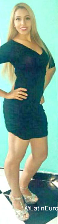 Date this cute Colombia girl Jessi bueno from Bogota CO23763