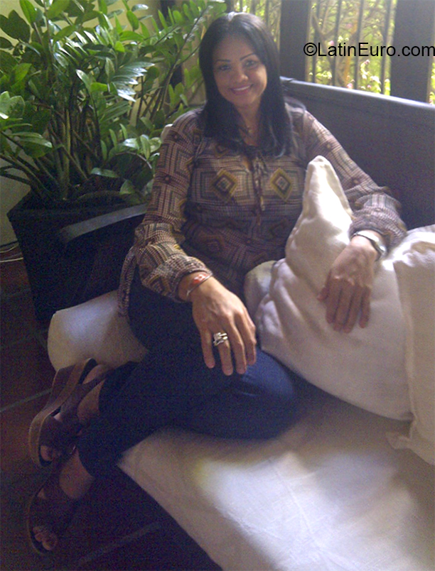 Date this exotic Venezuela girl Ayaris from Valle de la pascua VE1605