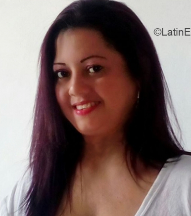 Date this exotic Colombia girl Sandra from Pereira CO23863