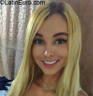 Date this sultry Colombia girl Tatiana from Medellin CO23920