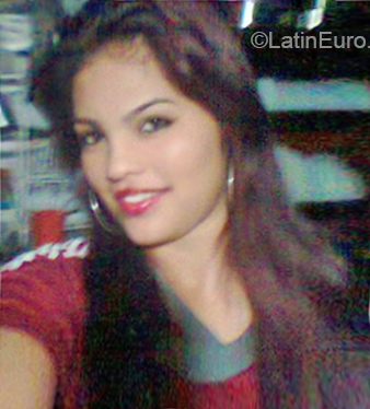 Date this attractive Venezuela girl Gaby from Caracas VE1658