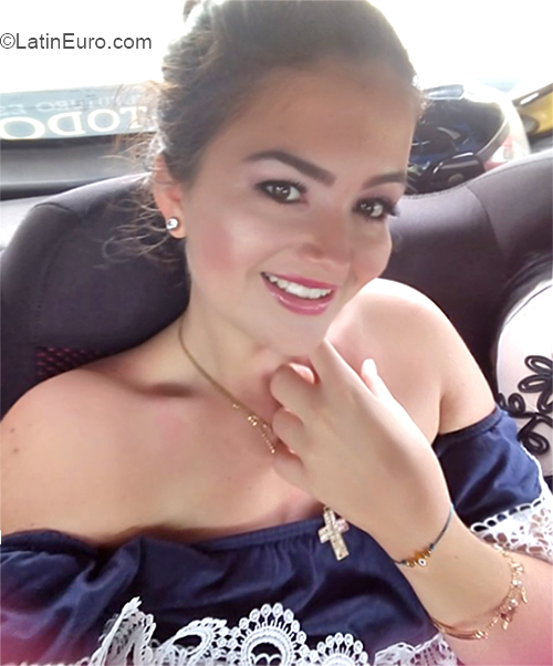 Date this gorgeous Colombia girl JisselK from Villavicencio CO23940