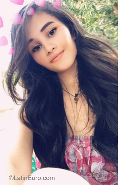 Date this fun Venezuela girl Dilmary from Anaco VE1663