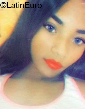 Date this funny Venezuela girl Ashely from Caracas VE1688