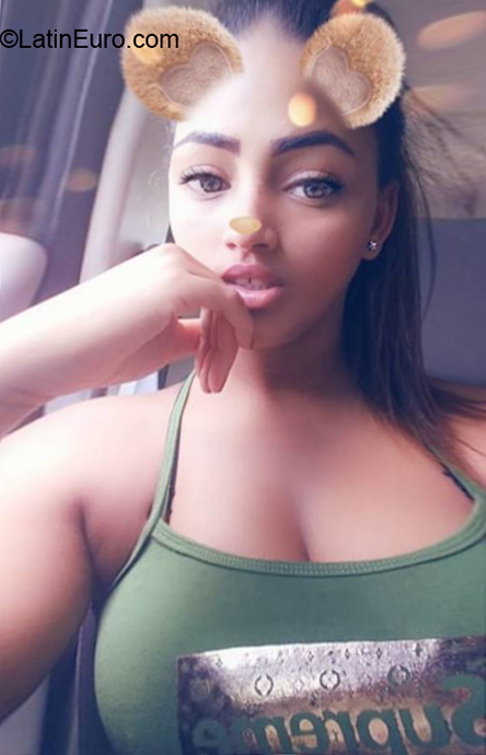 Date this gorgeous Dominican Republic girl Sheyla from Dajabon DO32634