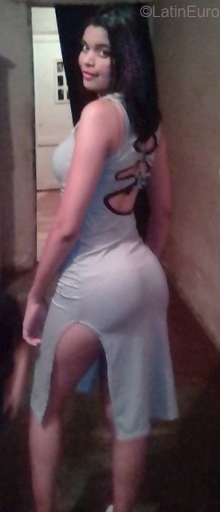 Date this fun Venezuela girl Yasmalis from Ciudad ojeda VE1694