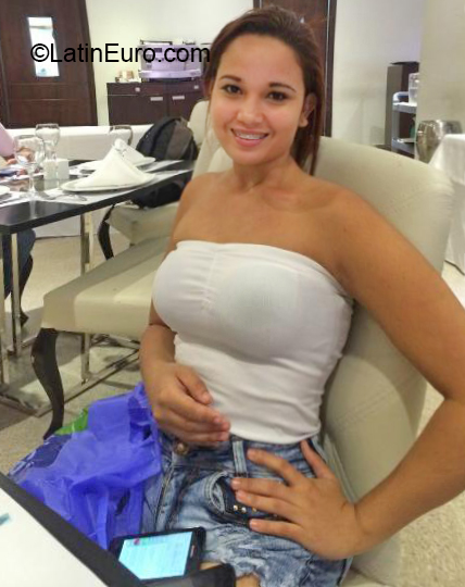 Date this passionate Colombia girl Kelly from Bogota CO23995