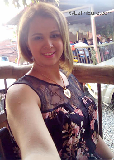 Date this exotic Colombia girl Maria from Medellin CO24005