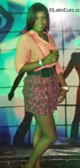 Date this athletic Colombia girl Anhelys from Bogota CO24357