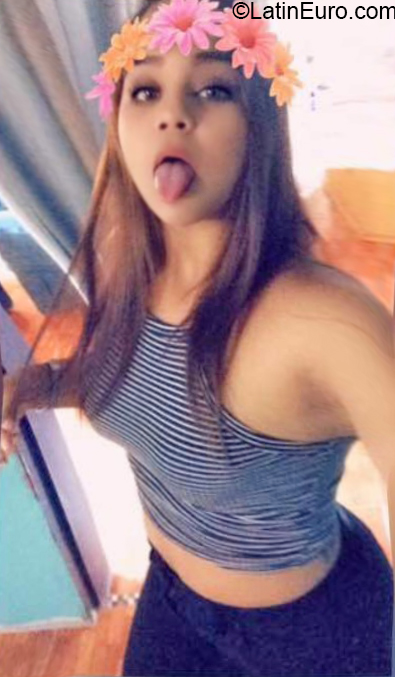 Date this stunning Venezuela girl Wilmary from Valencia VE1719