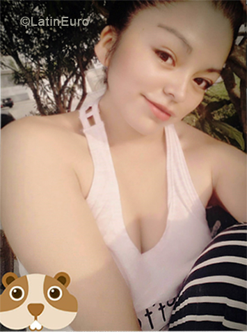 Date this good-looking Peru girl Tania from Lima PE1286
