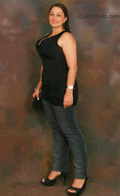 Date this funny Colombia girl Nora from Cali CO24074