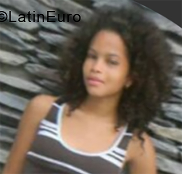 Date this georgeous Dominican Republic girl Winifer from Santo Domingo DO32832