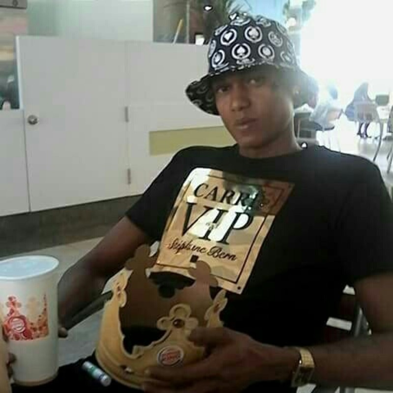 Date this passionate Trinidad and Tobago man Warren from Port Of Spain TT90